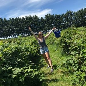 Meet your Posher, Abby